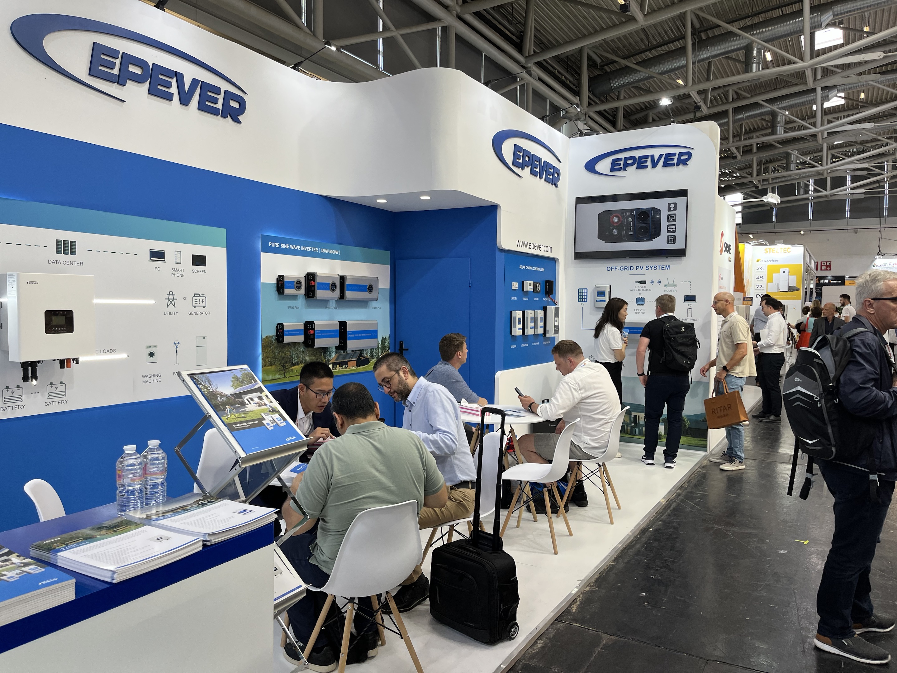 追光而行丨匯能精電閃耀Intersolar 追光而行丨匯能精電閃耀Intersolar