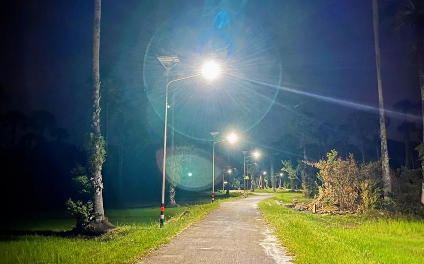 點亮泰國鄉村路,太陽能路燈賦能鄉村安全 點亮泰國鄉村路,太陽能路燈賦能鄉村安全